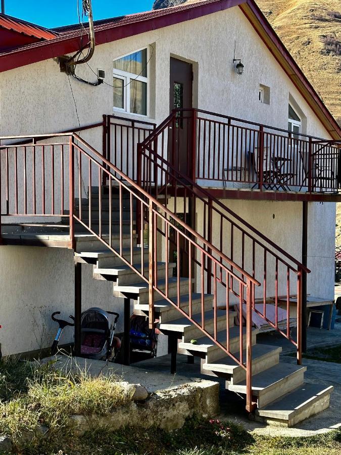 Guest House Chavchavadze N23 カズベギ エクステリア 写真